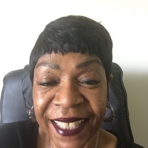 Meet your Posher, Phyllis